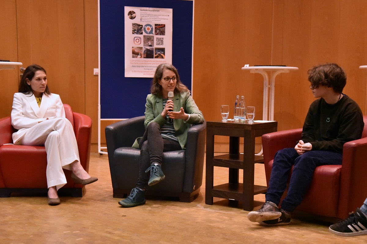 Kerstin Helmerdig vom zdi spricht über die Leitlinien