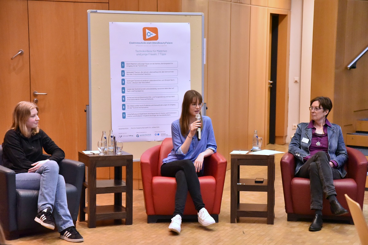 Technik-Youtuberin Vera Bauer spricht über die Leitlinien